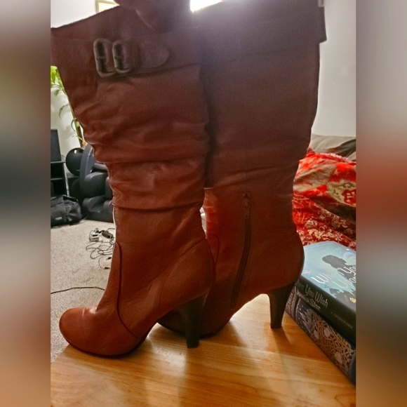 Aldo cognac leather boot. Only used twice, and in excellent condition. Sz. 8.5 - Picture 1 of 3